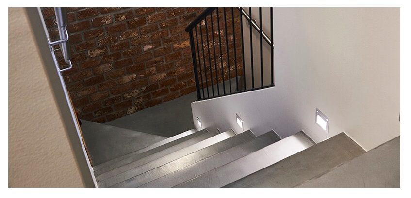 In-WALL porrasvalo sistuksessa - LedStore In-WALL trapphusbelysning för trapphusbelysning i inredningen