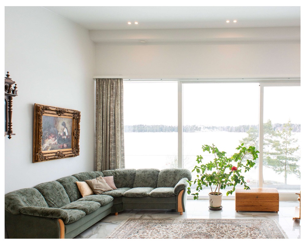 Luonnon valoa paljon - LedStore Gott om naturligt ljus under dagen men artificiellt ljus behövs på kvällen