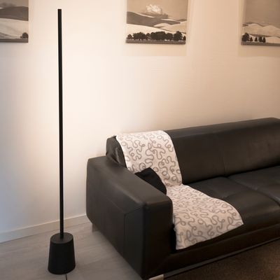LED-golvlampa, svart - FLOOR LINE 1600, 16W, CCT justerbar trådlös Zigbee-knapp