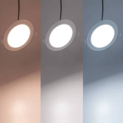 Tre runda taklampor med varma, neutrala och kallvita färgtemperaturer i en LED-belysningslösning.
