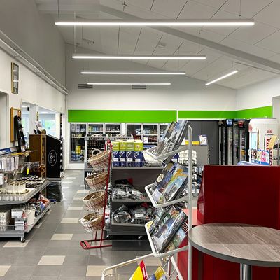 Aluminiumprofil för LED-remsa - HÄNGANDE 55x75mm, 3m, med kabel, mattvit