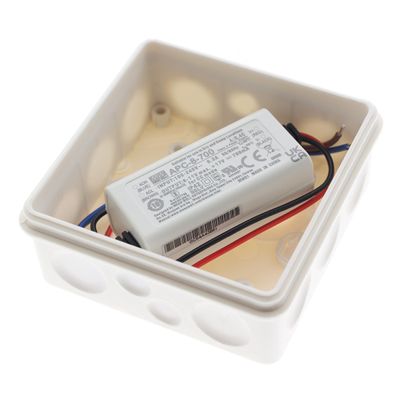 Kopplingsdosa för vit LED-belysning med elektronisk strömförsörjning, intern kabeldragning för anslutning av LED-armaturen.