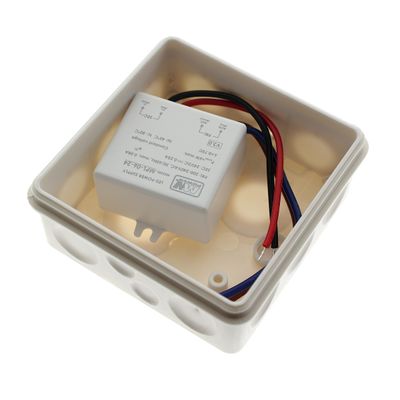 LED-styrenhet för belysning, röd, svart och blå kabel ansluten, specifikationer markerade, strömförsörjning för armatur.