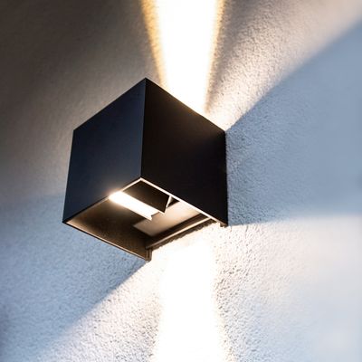 Dimbar LED-väggarmatur FUNK, justerbar öppningsvinkel, 3500K, IP65, svart