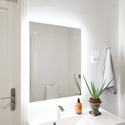 Rektangulär LED-spegelbelysning - HALO 600 CCT, IP55, 15W, 3000-4000-5500K, CRI95 VERTIKAL