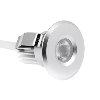 LED 102 downlight kit med 3W spotlights, för fuktiga utrymmen, silver, 3000K.