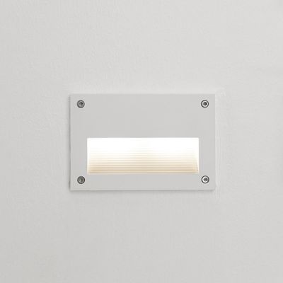 LED-utomhusbelysning - IN-WALL OUT 2, vit, 3W, 3000K, infälld i vägg eller trappor.