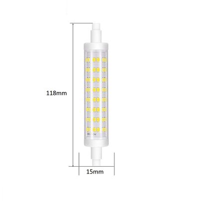 Närbild av LED-lampa med genomskinligt hölje som avslöjar gula dioder; mått 118 mm x 15 mm. Perfekt för effektiva och moderna belysningslösningar.