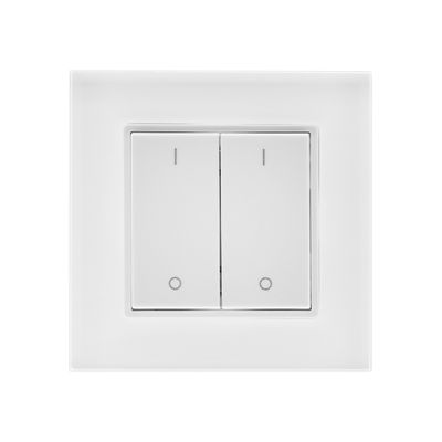 Dubbel ljusströmbrytare med två vita rektangulära knappar på vit bakgrund, lämplig för LED-belysningsinstallationer.