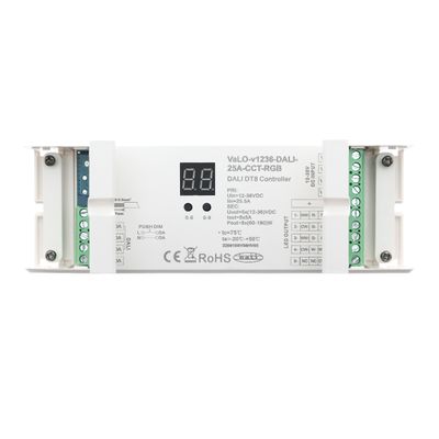 DALI DT8-styrenhet med digital display och port i vitt hölje med specifikationer för LED-belysningssystem.
