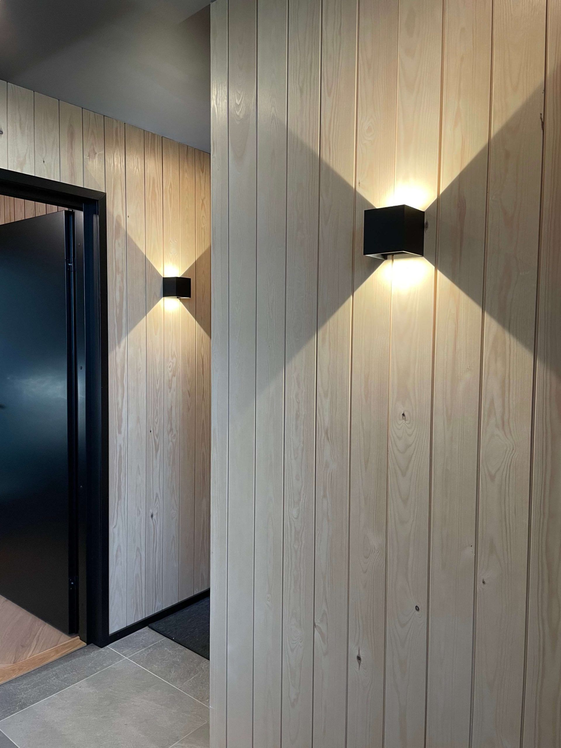 Funk vägglampa för inne och ute Funk vägglampa för inne och ute