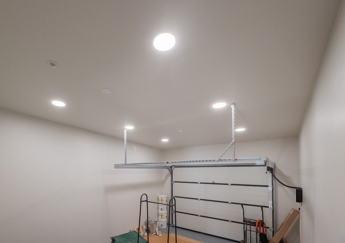 24 Platt och effektiv takbelysning för garage LedStorefi