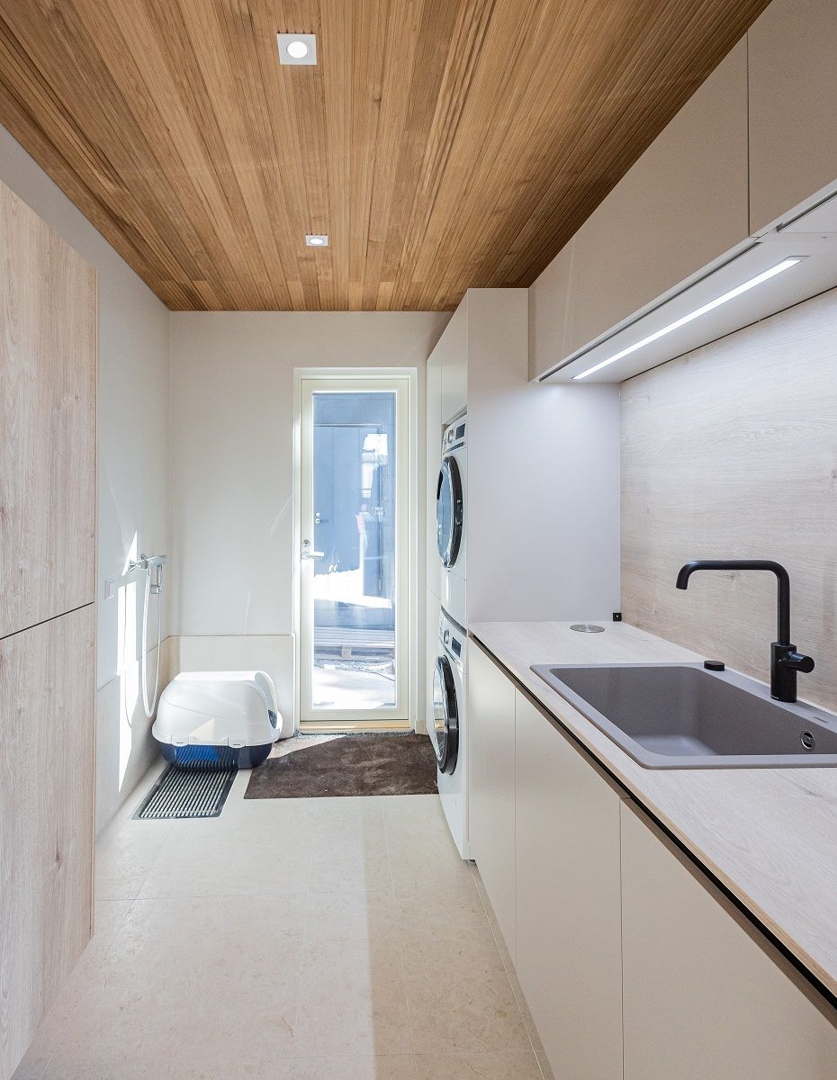 8 KHHH allmänbelysning med spotlights och ledbelysning för bänkskivor från skåpleverantören LedStorefi