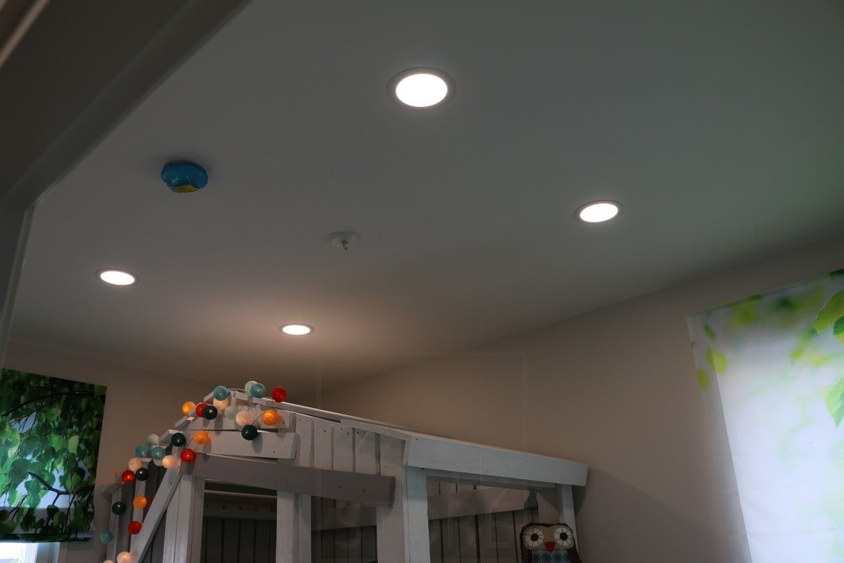 Bostadsmässan 2015: plafond i taket på 160 barnrum. Ledstore.fi