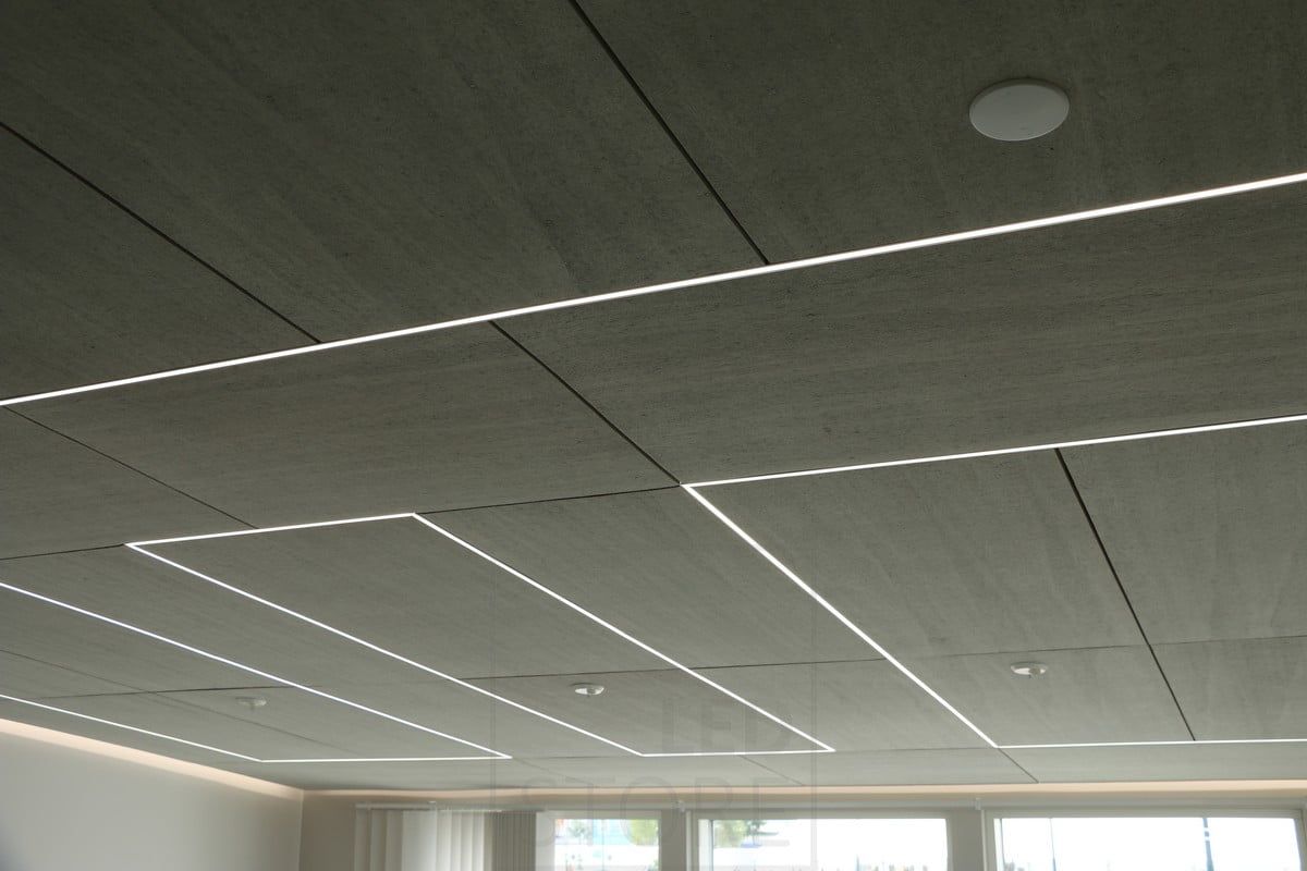 Bostadsmässan 2018: LED-list inbäddad i Konto akustikpanel som ram och linje. Ledstore.fi