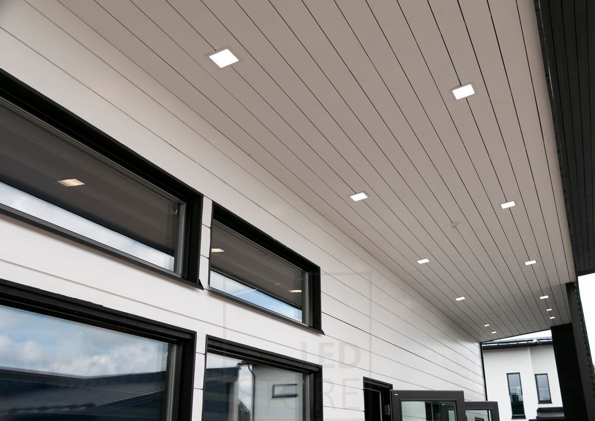Bostadsmässan 2018: 200x200 ledpaneler på terrassen. Ledstore.fi