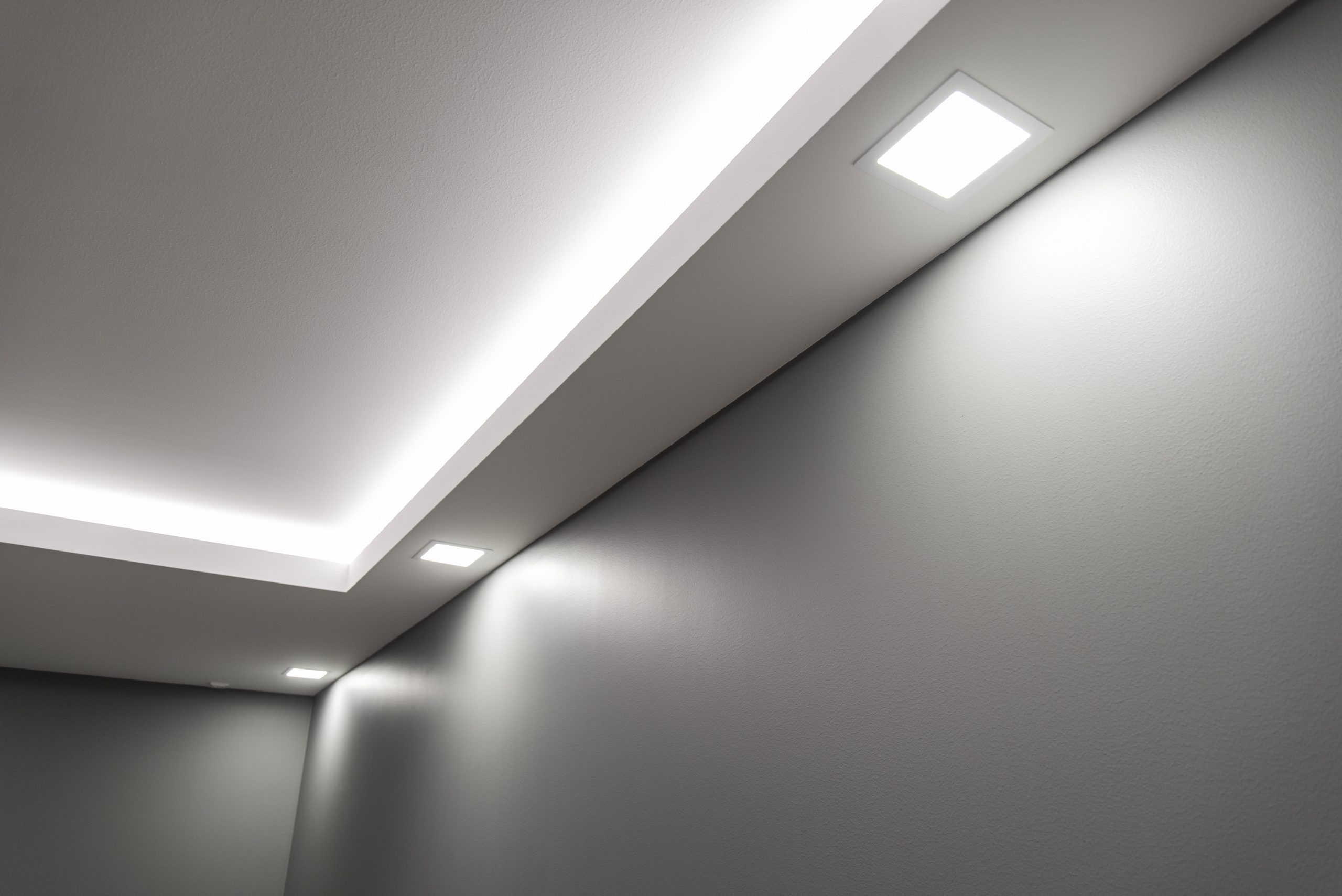 LED STORE-logotyp: en vit fyrkant på grön bakgrund med "LED" ovanför "STORE" i vit text, som visar upp energieffektiva belysningslösningar.