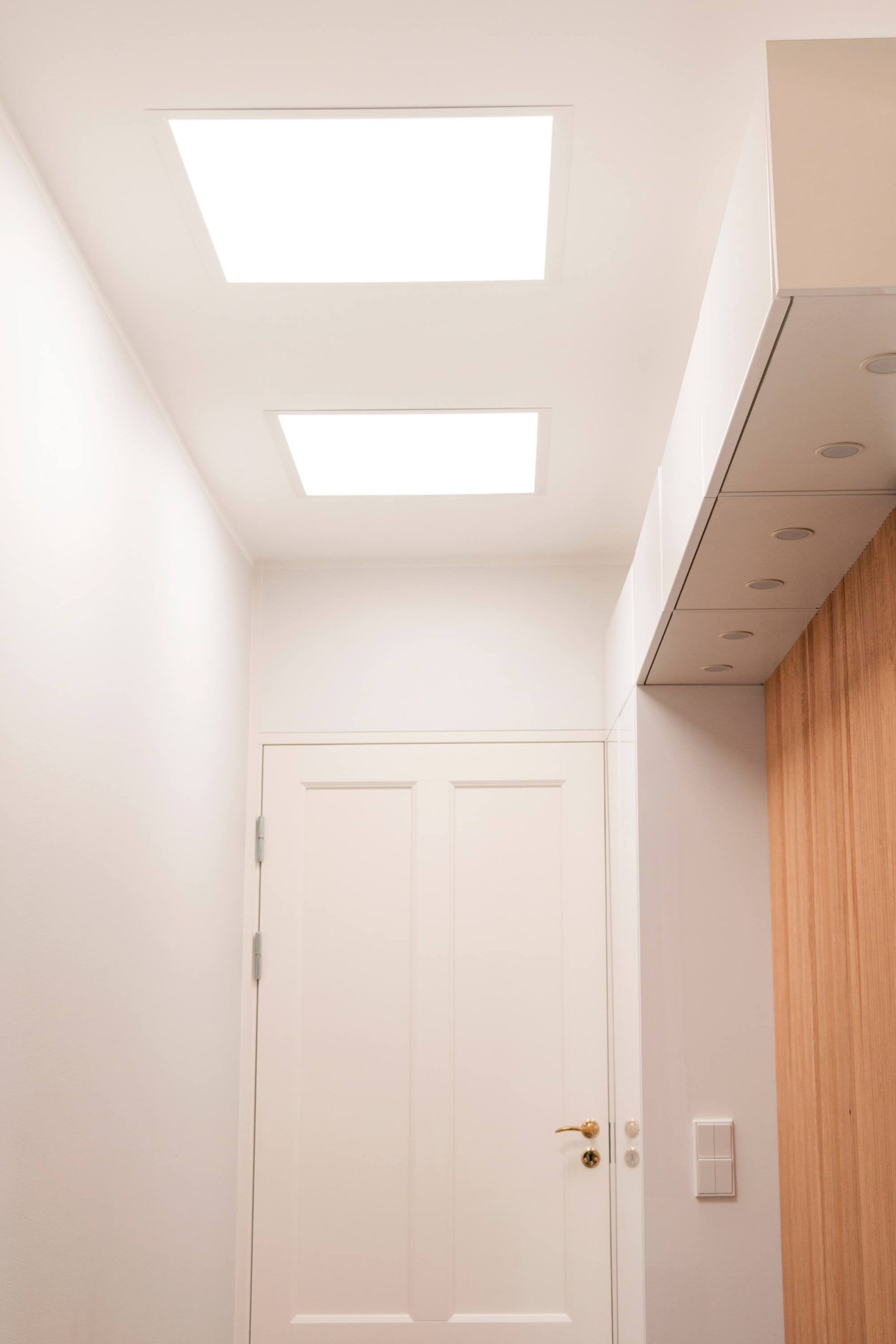 Panel 600s med justerbar färgtemperatur i korridoren, LedStore