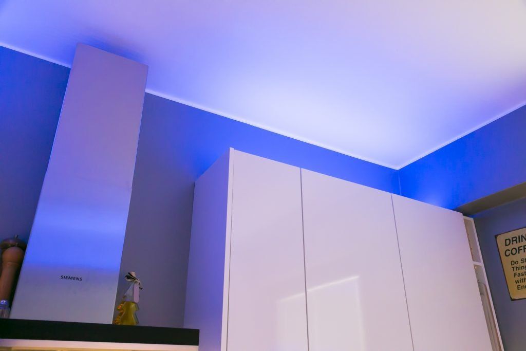 LED Store-logotyp på grön bakgrund med "LED STORE" i feta vita bokstäver i mitten av en vit kvadrat.