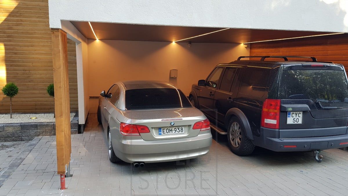 Carporttak med LED-lister i en smal ytprofil. Ledstore.fi