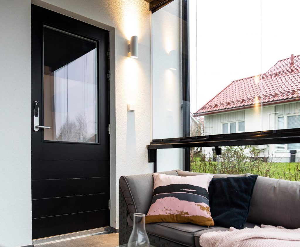 Glasad terrassbelysning Oblique vit vägglampa