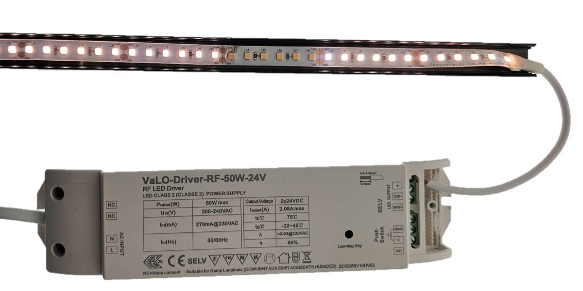 Led-list felsökning En del av Led-listen är trasig och Led-listen tänds inte helt och hållet.