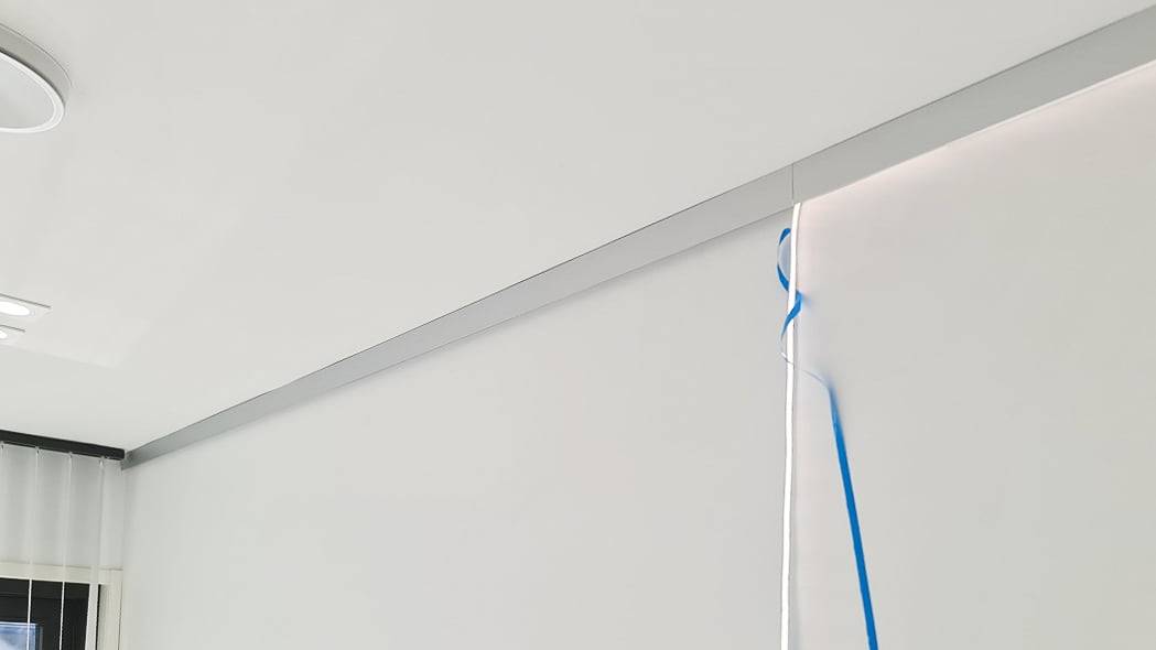 Montering av aluminiumprofiler och LED-strip.