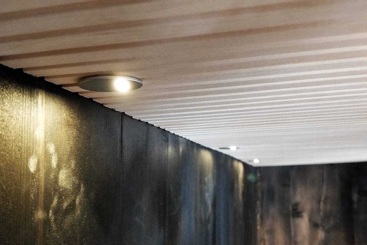 Renovering av bastu och led-belysning