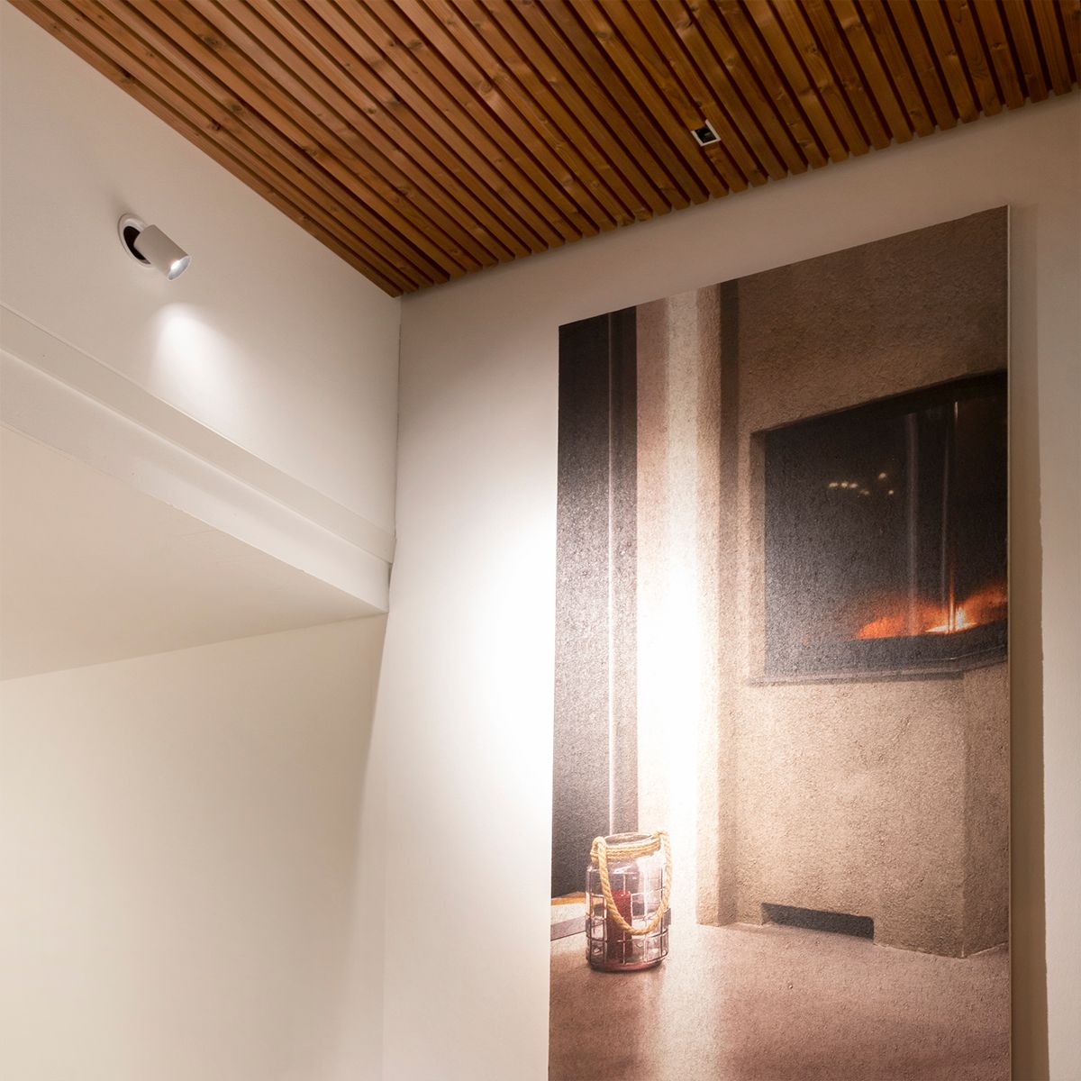 KOLO armatur designad för att belysa ett bord. Ledstore.fi